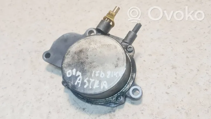 Opel Astra H Vacuum pump E0108