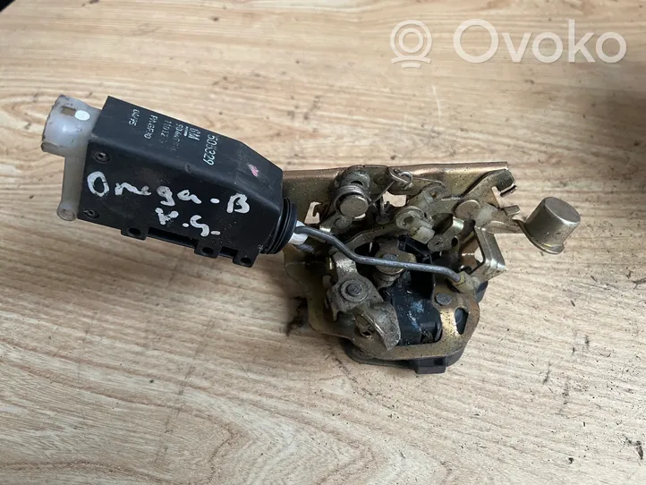 Opel Omega B2 Rear door lock 505329