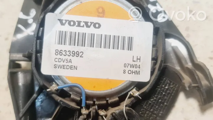 Volvo V70 Garsiakalbis (-iai) galinėje palangėje 8633992