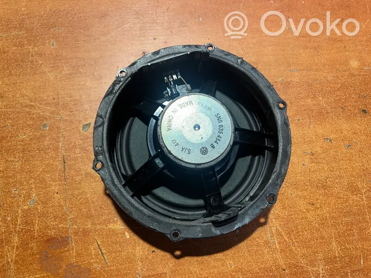 Volkswagen Tiguan Front door speaker 5N0035454B