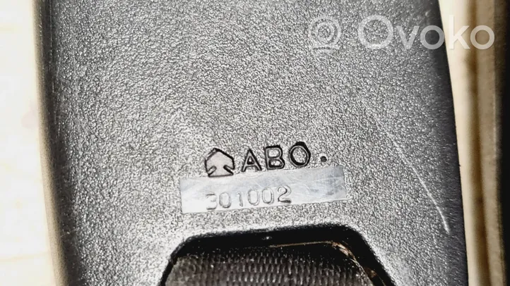 Nissan Almera N16 Boucle de ceinture de sécurité arrière 301002