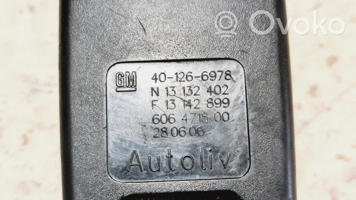 Opel Zafira B Boucle de ceinture de sécurité arrière 13142899