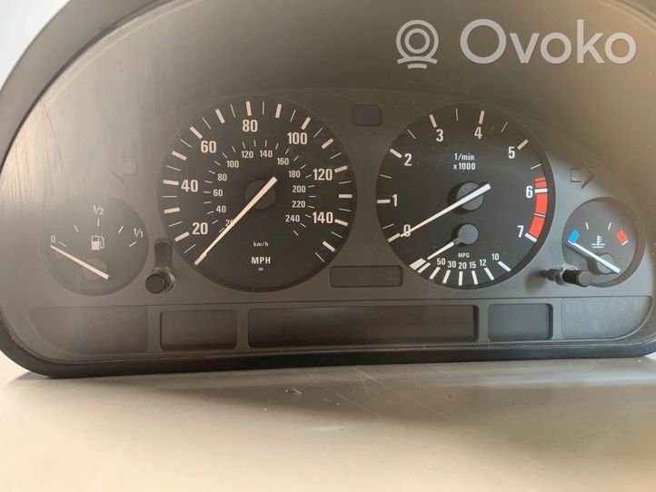 BMW 7 E38 Compteur de vitesse tableau de bord 8376192