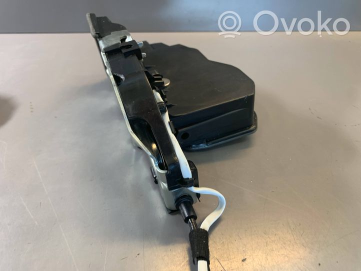 BMW 5 GT F07 Actionneur de loquet de verrouillage de porte à fermeture en douceur porte avant 7149436