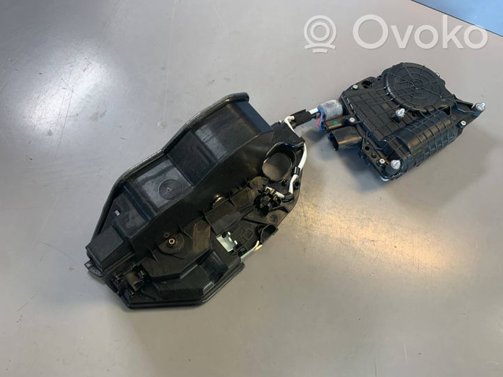 BMW X5 E70 Silniczek dociągania drzwi przednich 51227315024