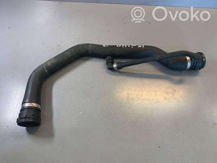 BMW 3 E90 E91 Tuyau de liquide de refroidissement moteur 7789587