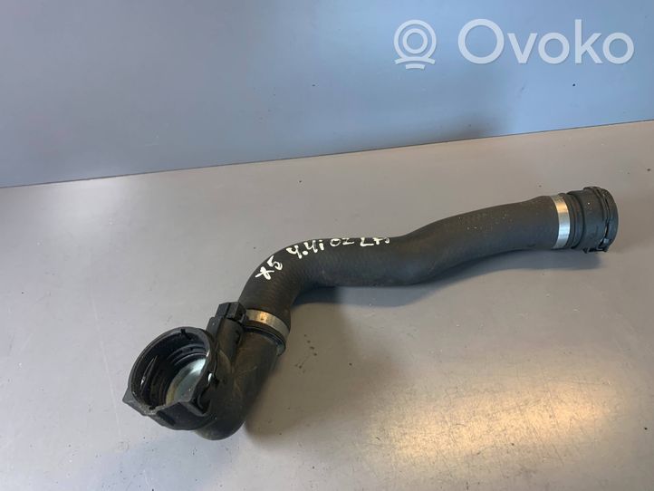 BMW X5 E53 Tuyau de liquide de refroidissement moteur 7500750