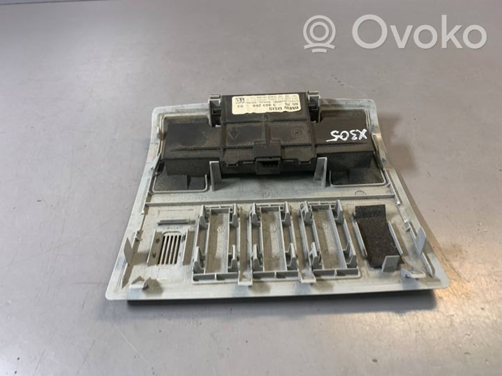 BMW X3 E83 Altra parte interiore 2904570