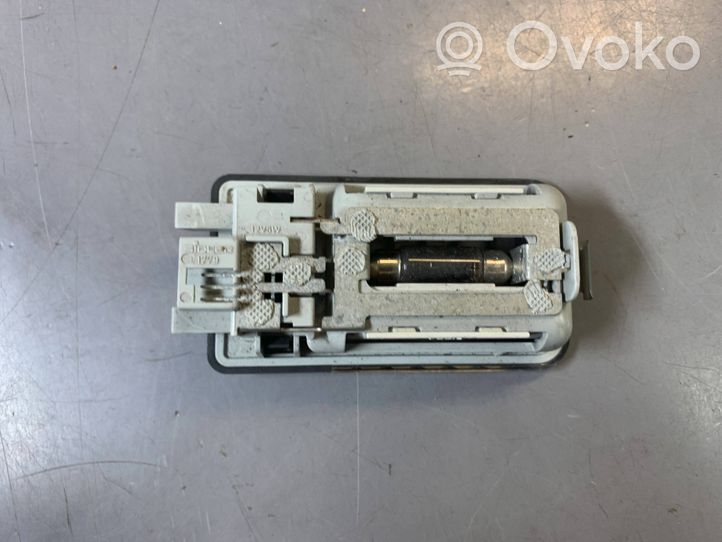 BMW X5 E53 Lampka podsufitki tylna 6948173