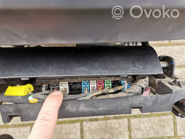 BMW 5 E60 E61 Istuimien ja ovien verhoilusarja 