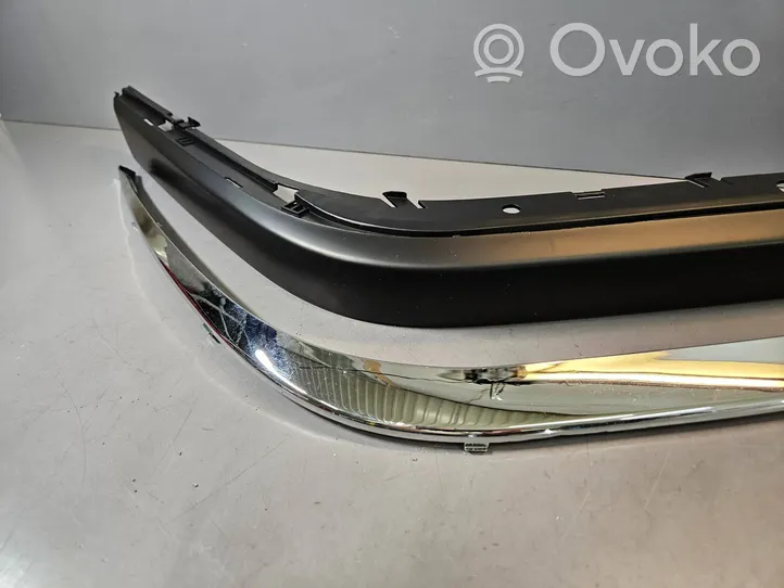 BMW 7 E38 Front bumper splitter molding 8125310