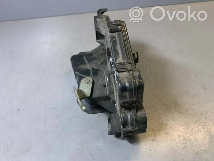 BMW 3 E46 Front door lock 7011305