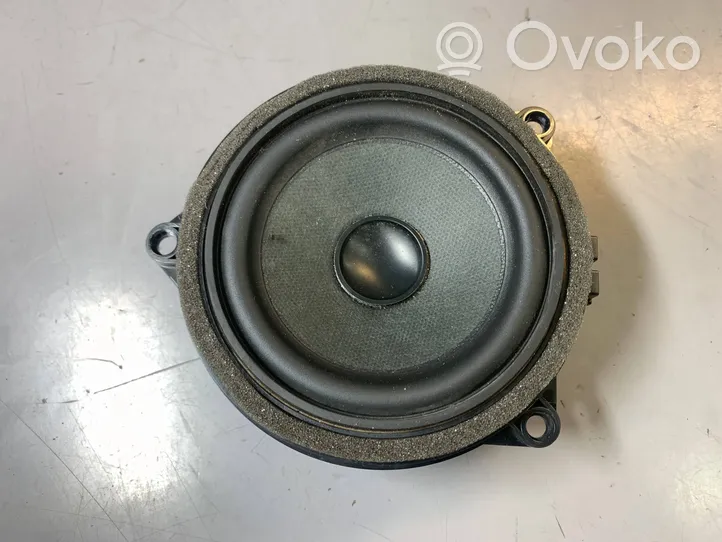 BMW 3 F30 F35 F31 Takaoven kaiutin 65139264944