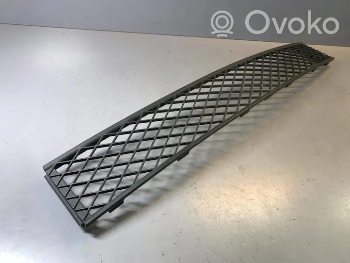 BMW 7 F01 F02 F03 F04 Grille inférieure de pare-chocs avant 7183870