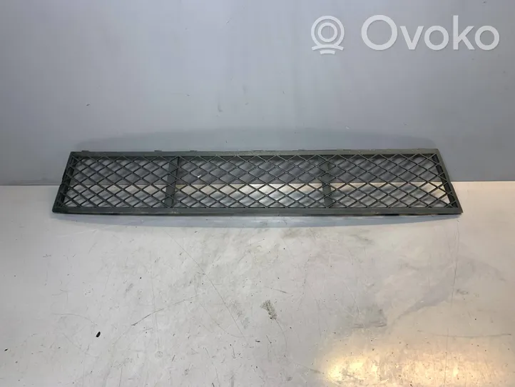 BMW 5 F10 F11 Grille inférieure de pare-chocs avant 51117285950