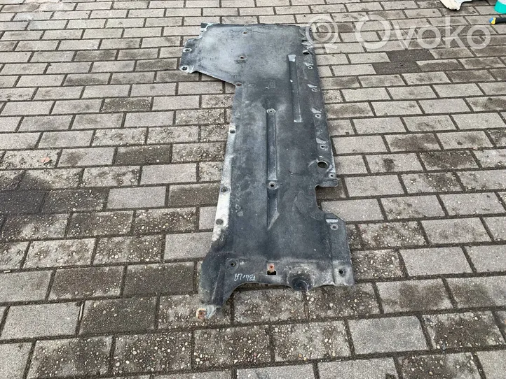 BMW 3 F30 F35 F31 Vidusdaļas apakšas aizsargs 51757241834