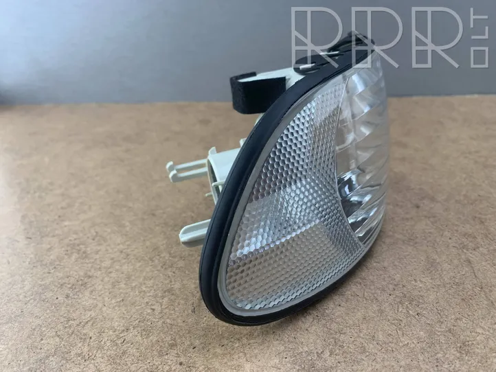 BMW 7 E38 Front indicator light 63138387634