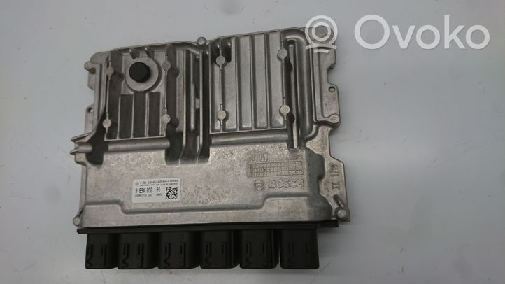 BMW X1 F48 F49 Variklio valdymo blokas 9894856