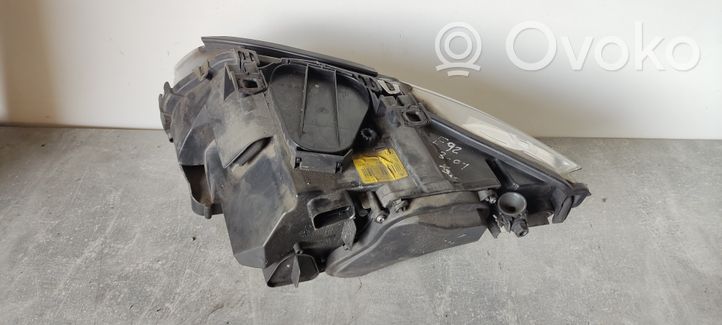 BMW 3 E92 E93 Lampa przednia 7162130