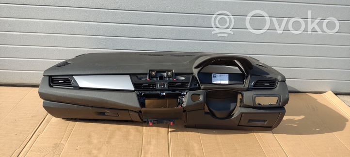 BMW 2 F45 Panelė 9378912