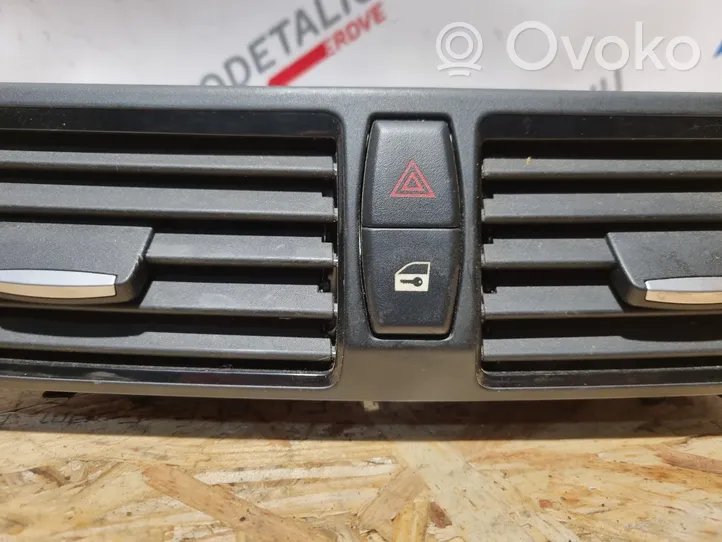 BMW X1 E84 Grille d'aération centrale 9258357