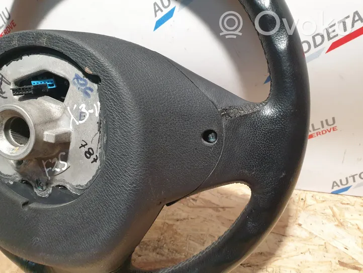 BMW X3 F25 Steering wheel 6879173