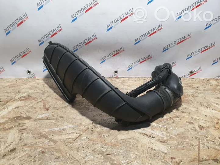 BMW X5 E70 Turbo air intake inlet pipe/hose 7812264