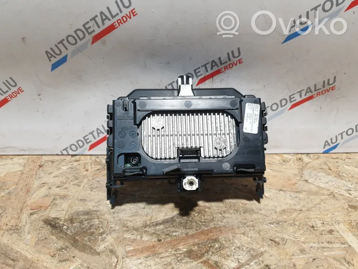 BMW 5 G30 G31 Belaidžio įkrovimo modulis 6801509