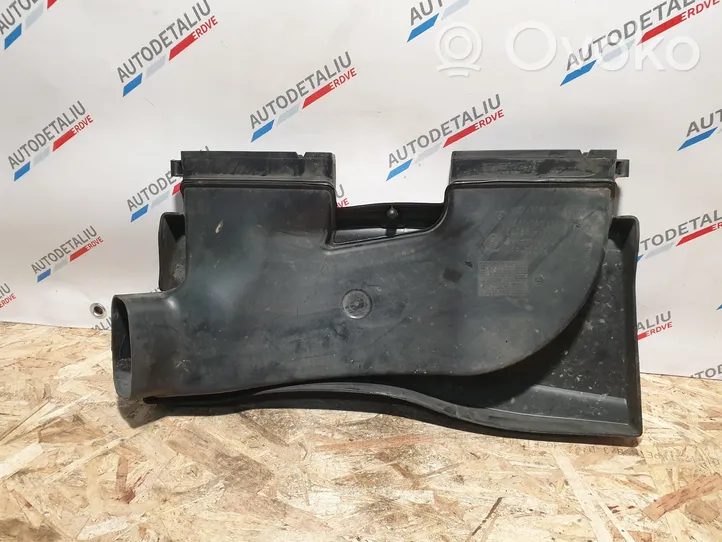 BMW X1 E84 Oro paėmimo kanalo detalė (-ės) 7798772