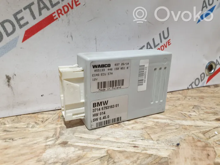 BMW X5 E70 Sterownik / Moduł tylnego zawieszenia pneumatycznego 6793163