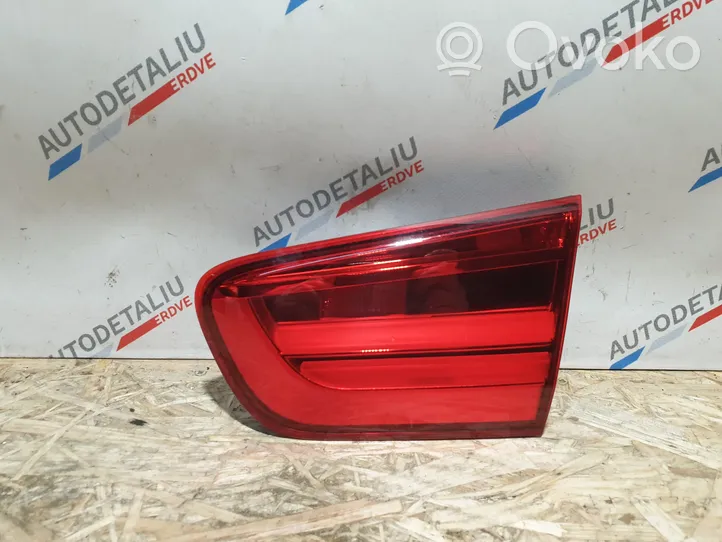 BMW 1 F20 F21 Aizmugurējais lukturis pārsegā 7359020