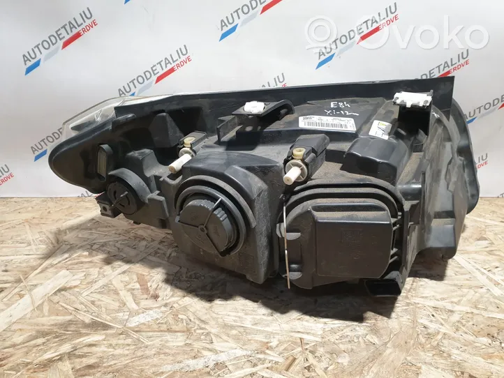 BMW X1 E84 Lampa przednia 2990009