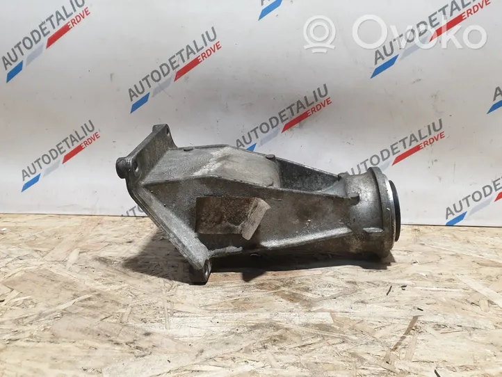 BMW X5 E70 Staffa del cuscinetto di supporto dell’albero di trasmissione 7600691