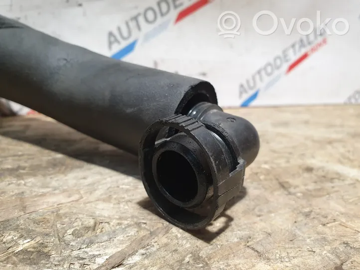 BMW 1 F20 F21 Sfiato/tubo di sfiato/tubo flessibile 7623745