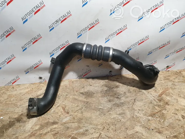 BMW 5 F10 F11 Intercooler hose/pipe 7582314