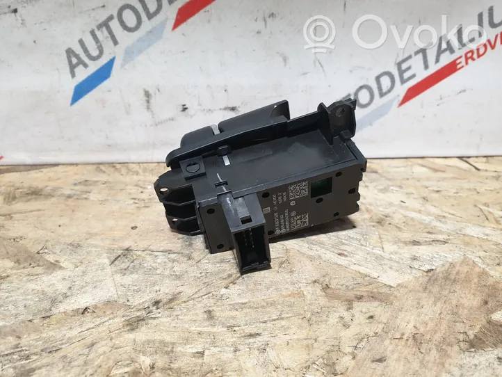 BMW 5 F10 F11 Interruptor del freno de mano/estacionamiento 6822520