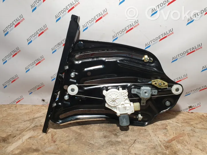 BMW 2 F22 F23 Regulador de puerta trasera con motor 2572946