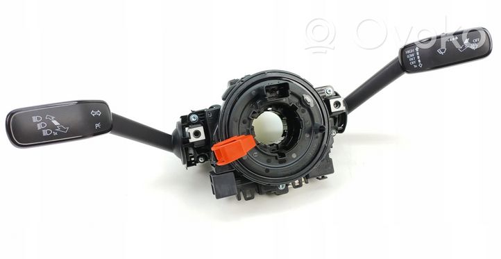 Volkswagen Tiguan Fog light switch 5Q1953521HN