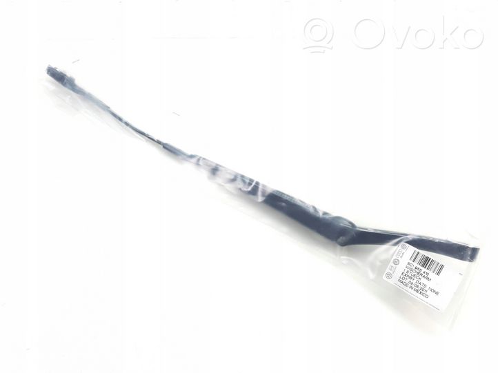 Volkswagen Beetle A5 Front wiper blade arm 5C1955410