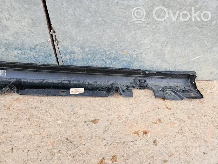 Mercedes-Benz C AMG W205 Sill A2056902540