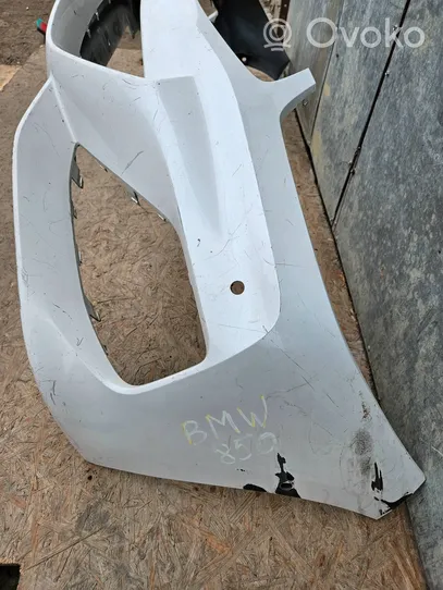 BMW 8 G15 Front bumper 51118070558