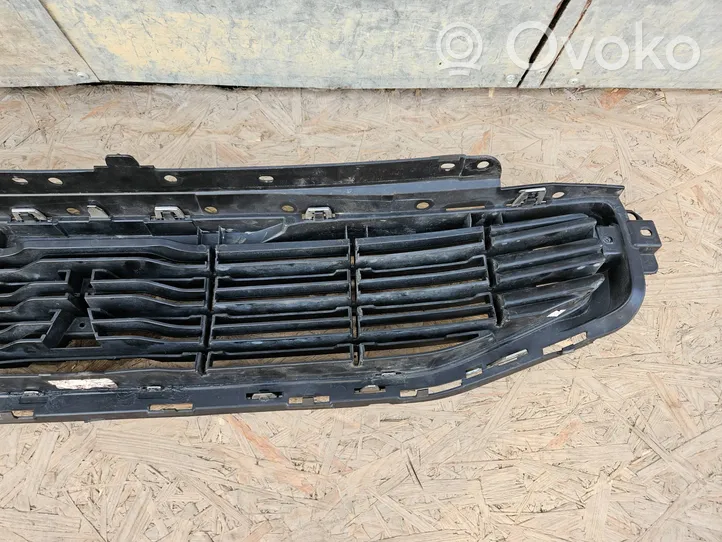 Peugeot 508 Front grill 9807631077