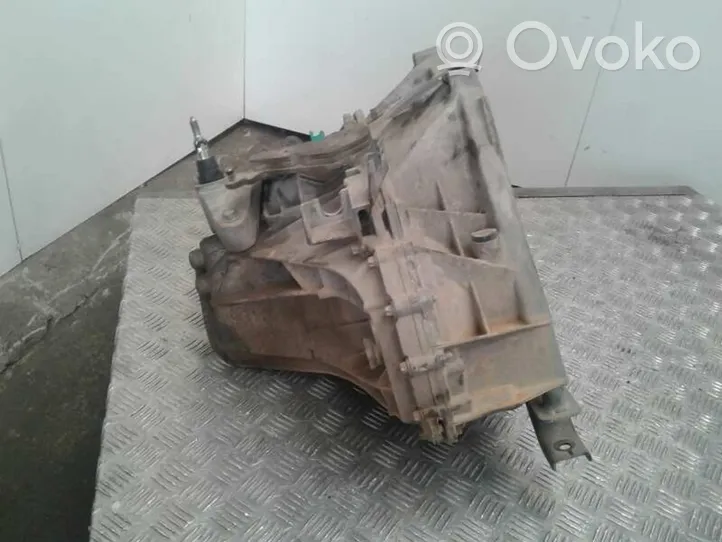 Nissan Qashqai+2 Boîte de vitesses manuelle à 5 vitesses TL4116