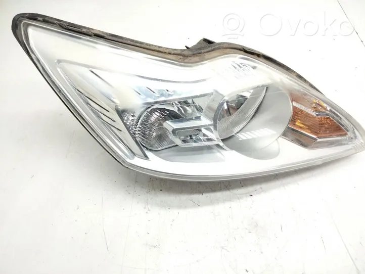 Ford Focus Lampa przednia 8M5113W029AF