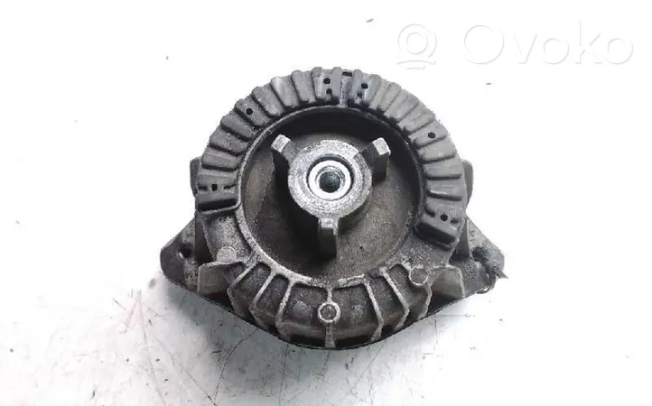 Mercedes-Benz CLK AMG A208 C208 Supporto di montaggio del motore A204240021705