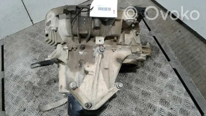 Nissan Kubistar Boîte de vitesses manuelle à 5 vitesses JB18138