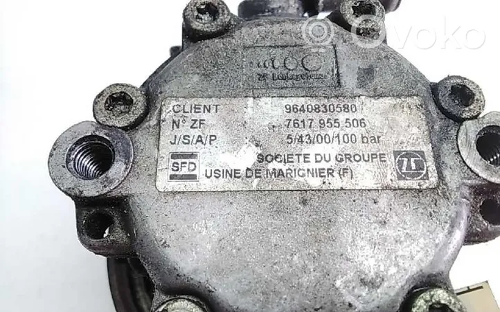 Peugeot 406 Ohjaustehostimen pumppu 964830580