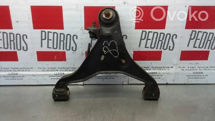 Nissan Pathfinder R51 Triangle bras de suspension inférieur avant 