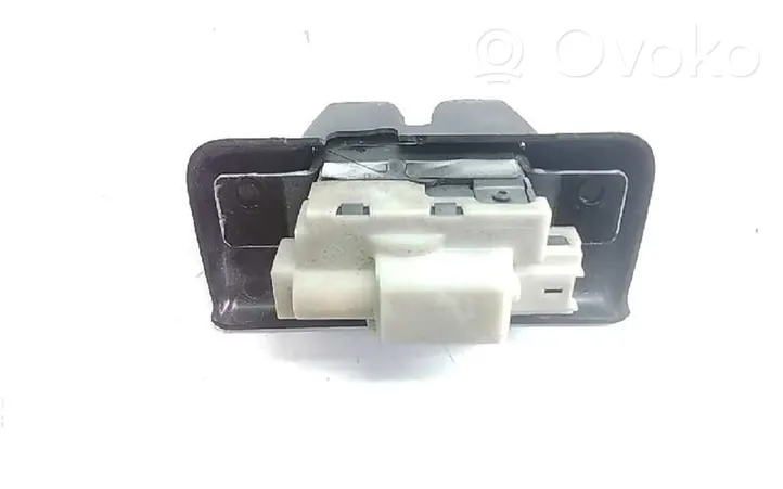 Renault Megane II Tailgate lock latch 8200076240E