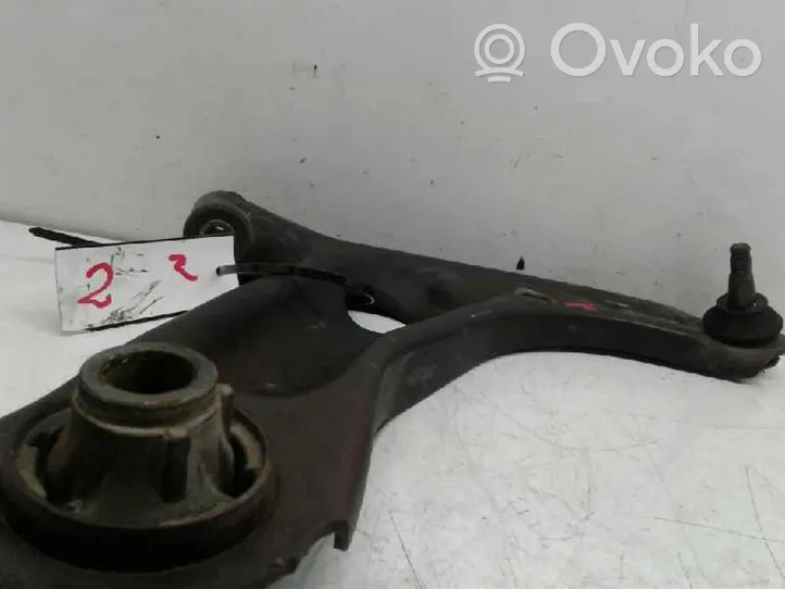 Toyota Aygo AB10 Braccio di controllo sospensione anteriore 